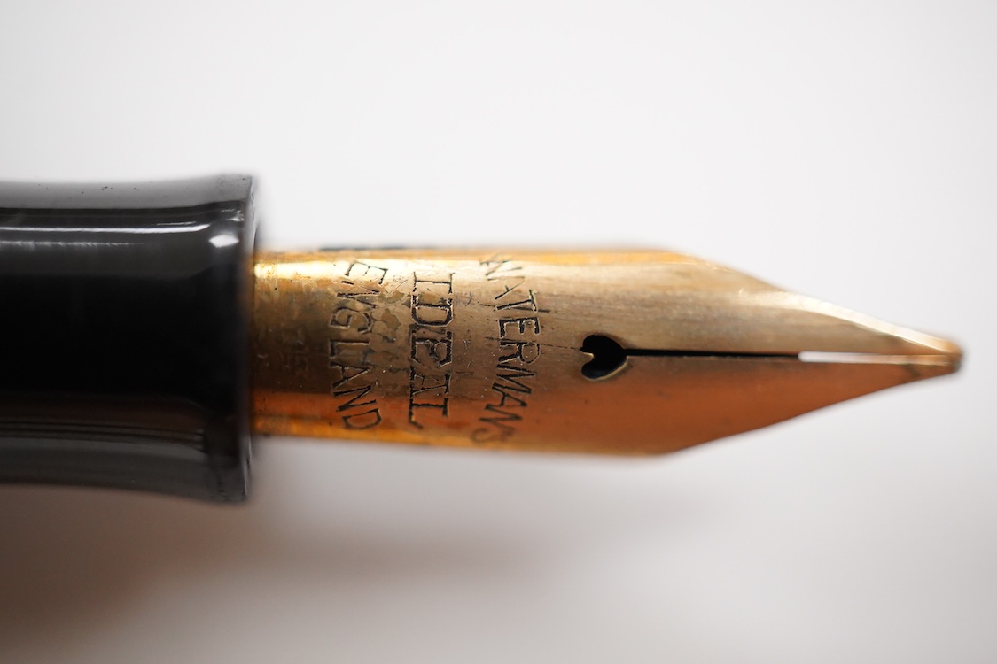 A Waterman FDW. 9ct. gold lined pattern fountain pen fitted with No.2 Waterman nib - good condition other than initials removed from cartouche